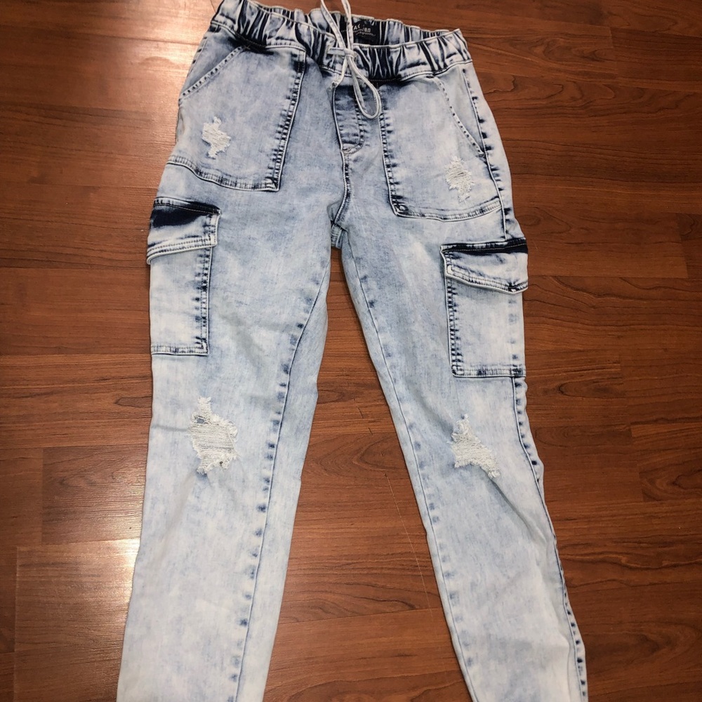 Jean sweats